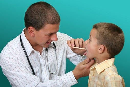 咽喉および鼻腔の頻繁な疾患